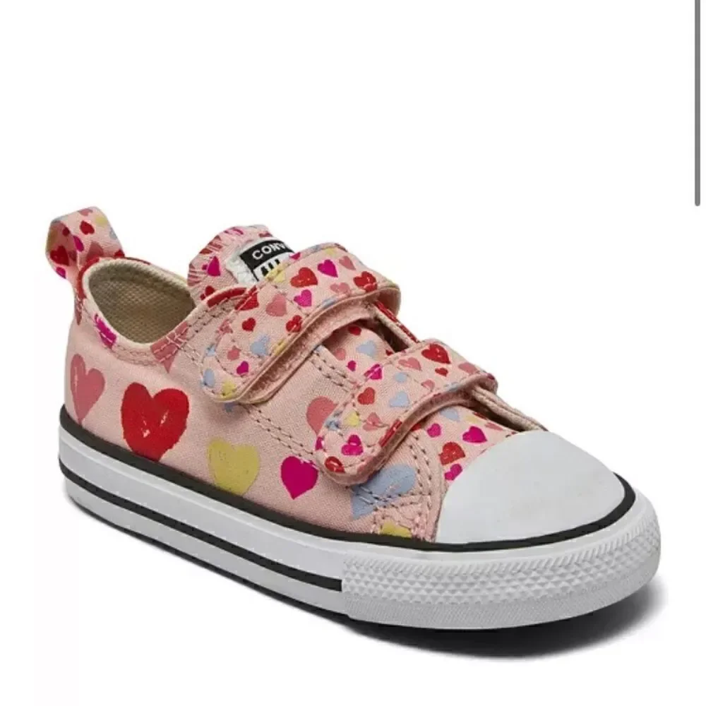 CONVERSE Toddler Girls Chuck Taylor All Star Hearts Velcro Strap Casual Sneakers